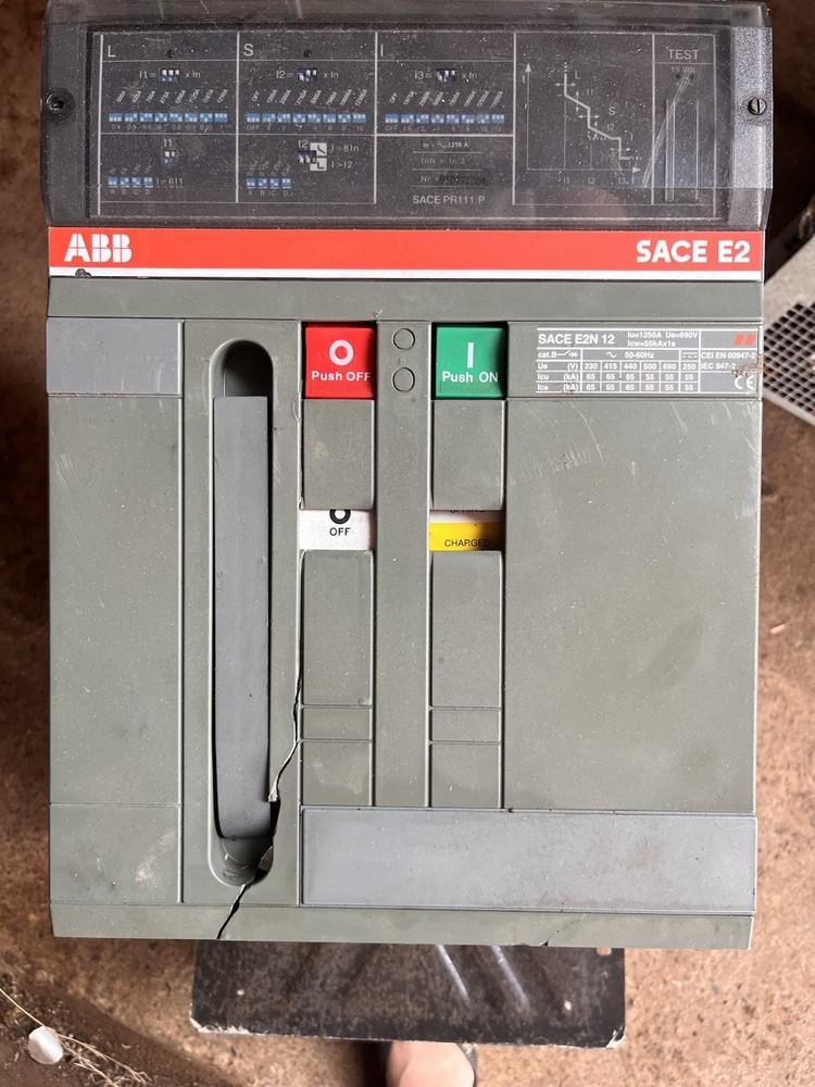 ABB SACE E2N 12 Air Circuit Breaker 1250A 690V 3A 400VAC 50-60 HZ