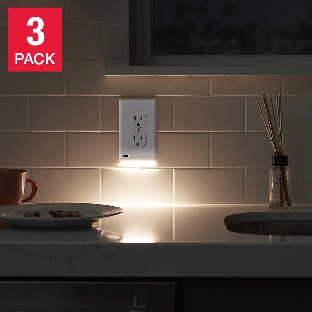 Snap Power Guidelight 2 Outlet LED Illuminated Cover Plate White