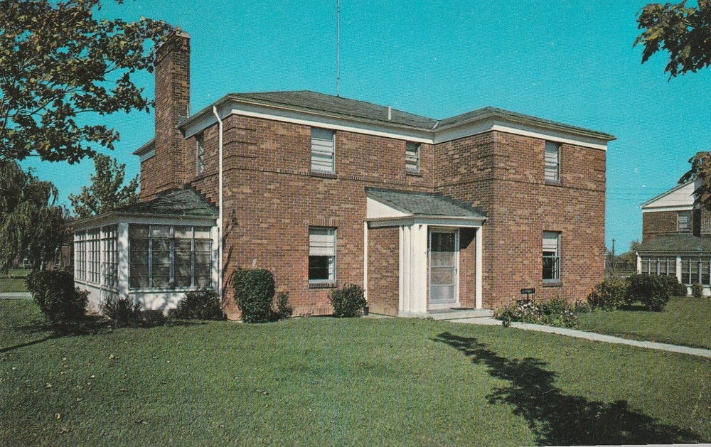 California Two Cottage Eaton Rapids Michigan Vintage Postcard Souvenir