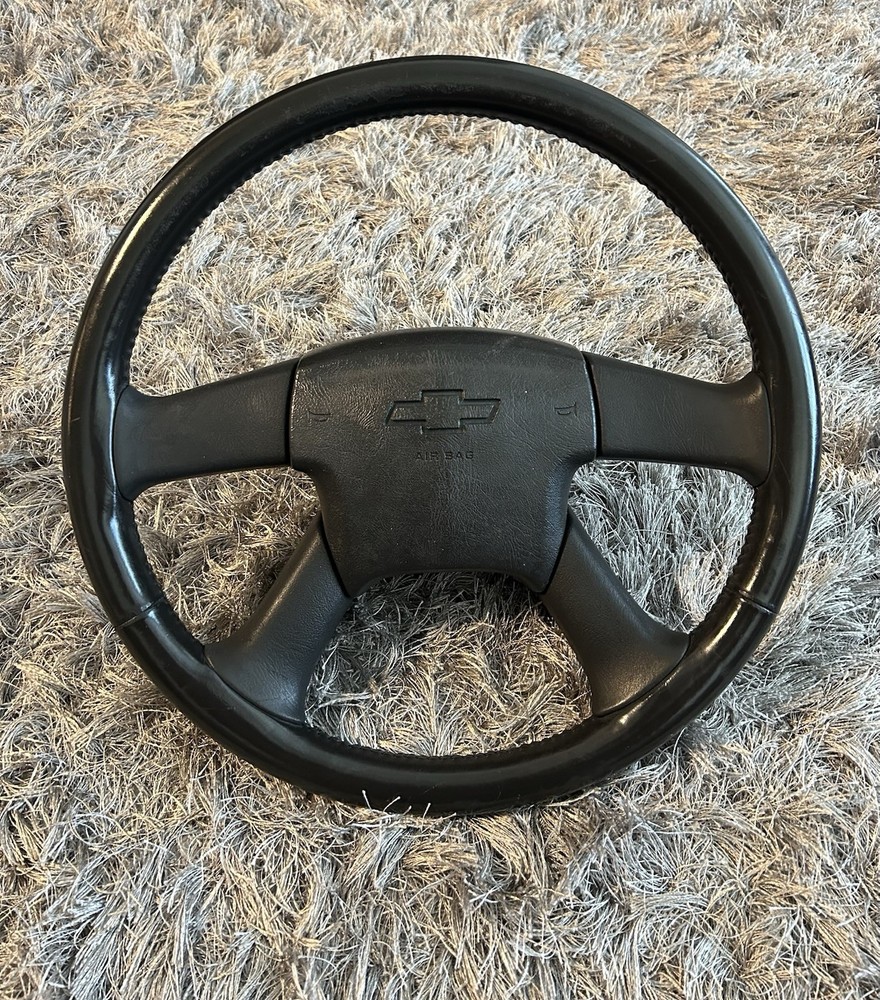 Steering Wheel LEATHER  Silverado 2003-2007 Original (used)