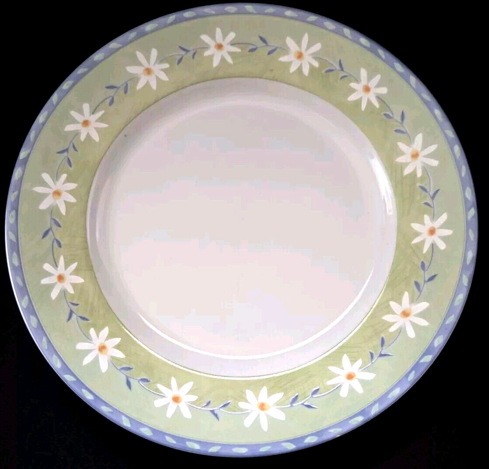 SET OF 4 MIKASA FLORAL LANE SALAD PLATES 8 1/4