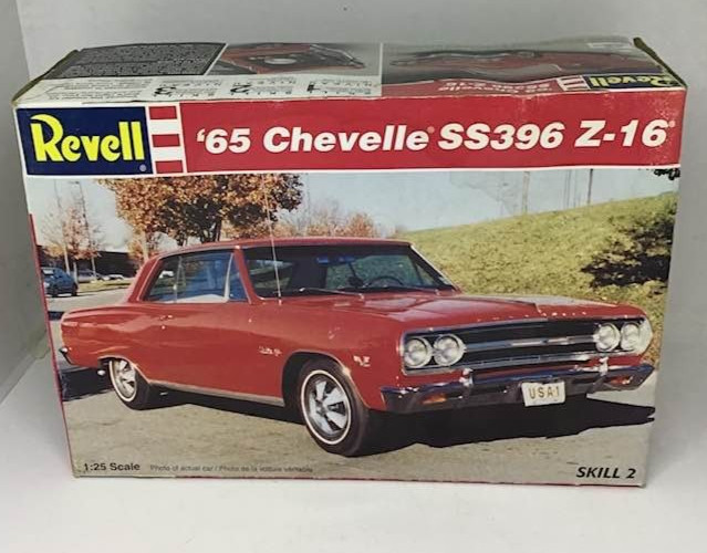 '65 Chevelle SS396 Z-16 Chevy Revell Car Model Kit 1:25 7611 PARTS 1996 Opened