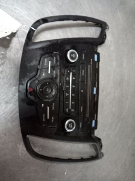 F1ET-18K811-KD Radio Climate Control Panel 2015-2018 Ford FOCUS 7680426