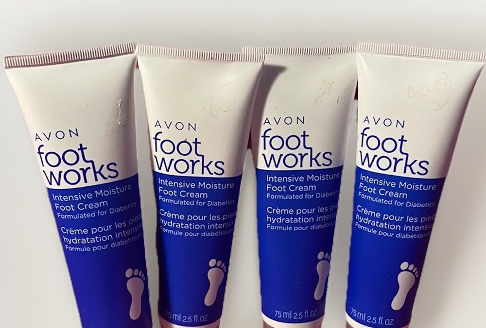 AVON FOOT WORKS Intensive Moisture Foot Cream for Diabetics - Pack of 4