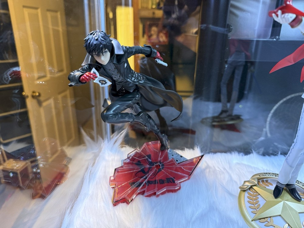 Kotobukiya Persona 5 Joker Hero Phantom Thief Ver. 1/8 Figure USA [Open Box]