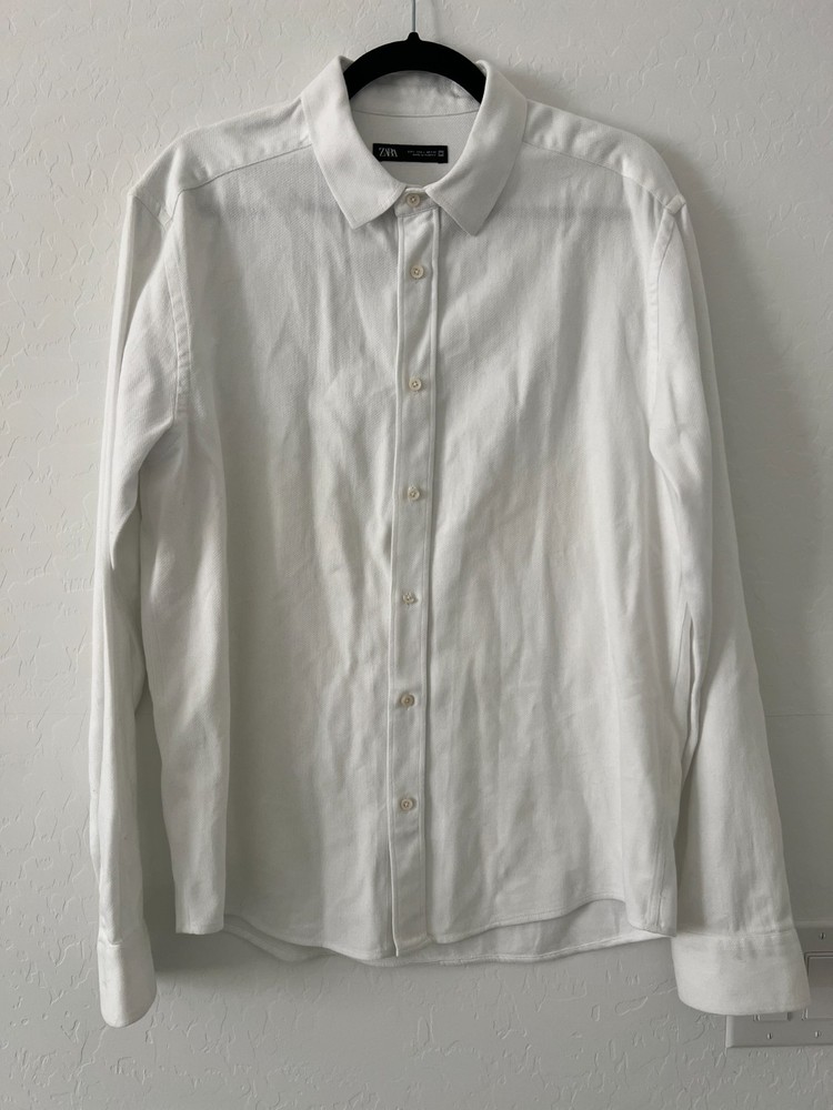 ZARA Women’s White Textured Button Up Shirt Size L Minimalist Long Sleeve Blouse