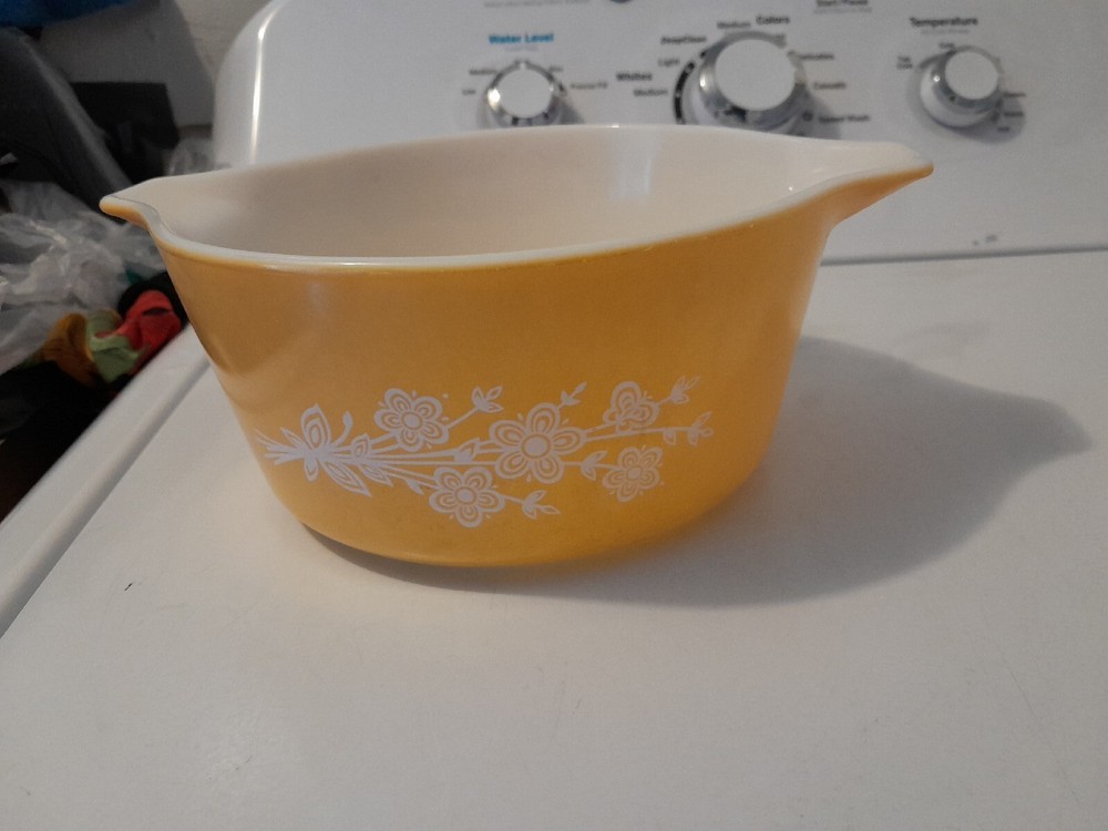 Vintage Pyrex BUTTERFLY GOLD 474-B Casserole Bowl (no Lid) 1.5 Qt