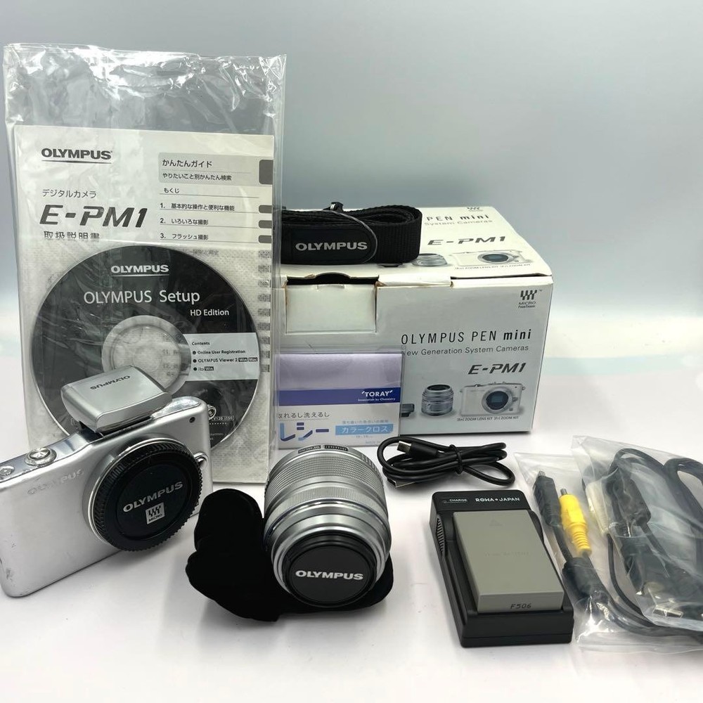 Fully functional Return  OLYMPUS PEN E PM1 Digital Camera