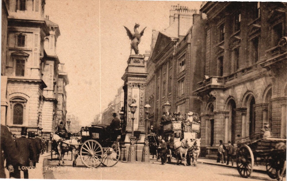 Tuck's Vintage Postcard - London The Griffin Monument Fleet Street Scene