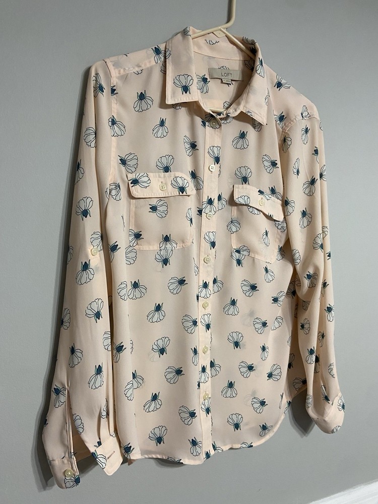 Ann Taylor Loft Pink Floral Long Sleeve Lightweight Button Up Blouse womens med