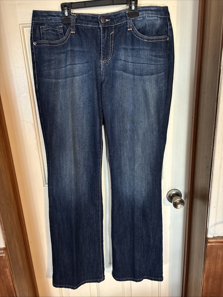 Nine West Women's Sz 31/12 Blue Bootcut Dark Wash Cotton Blend Stretch Jeans