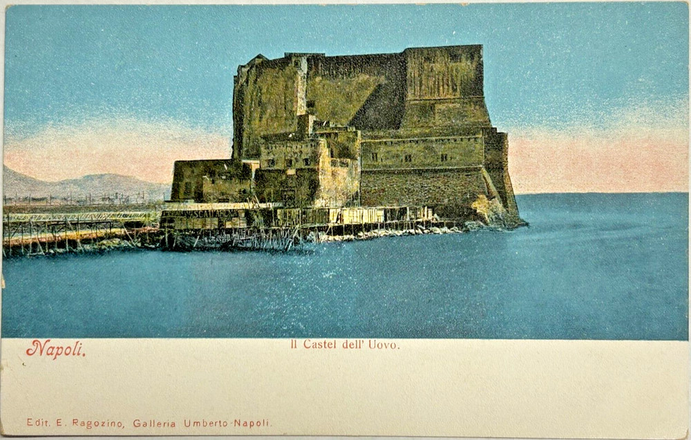 Antique postcard: Naples: Il Castel dell'Uovo (the Egg Castle), unposted