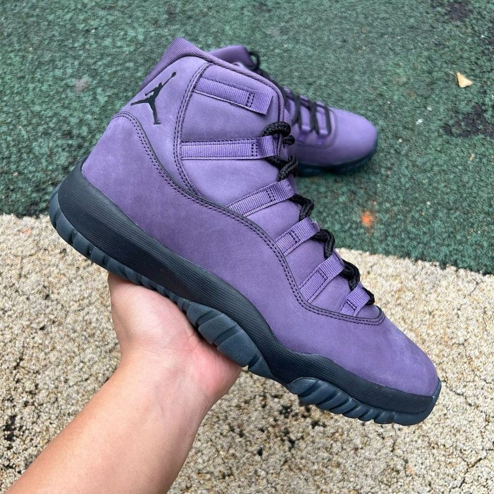 Size 10.5 - Air Jordan 11 Retro Mojave