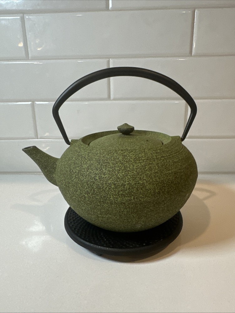Vintage Wazuqu Fuku Japan Stamped Cast Iron Tea Pot Kettle With Warmer