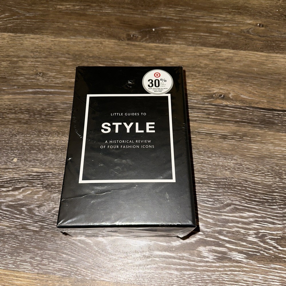 Little Box of Style: The Story of Four Iconic Fashion Houses by Baxter-Wright