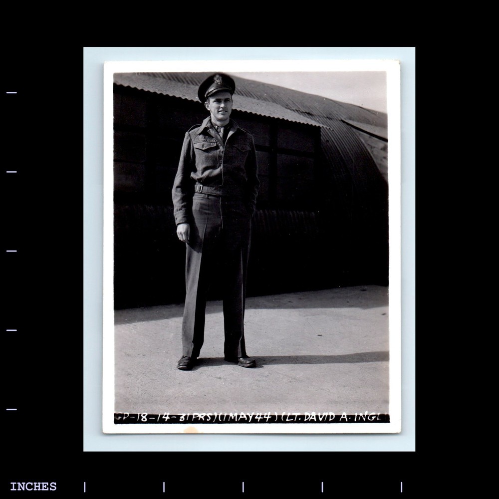 Old Vintage Photo ARMY MAN LIEUTENANT WW2 1944