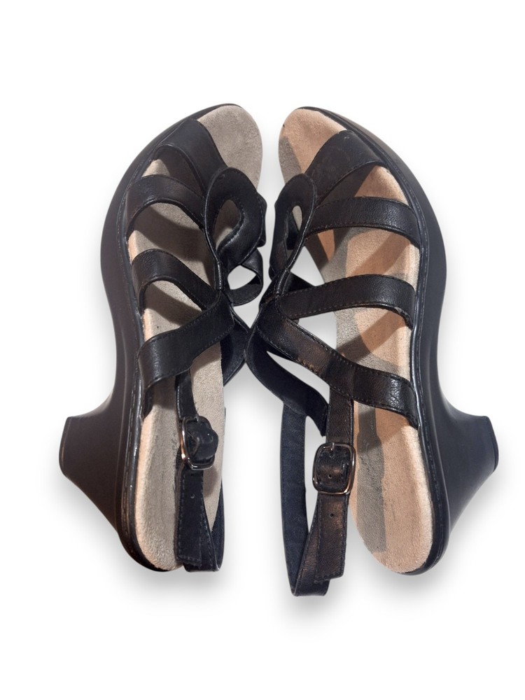 Black Strappy Low Heel Sandals- Womens 9.5