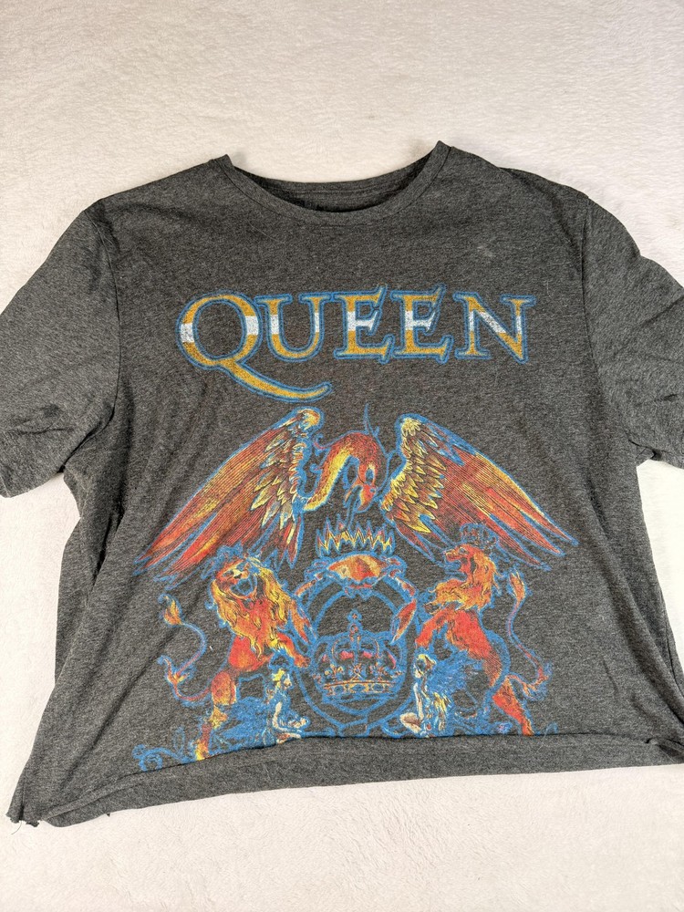 Queen Shirt Mens Medium Gray Old Navy Band Crest Graphic Tee Rock Music