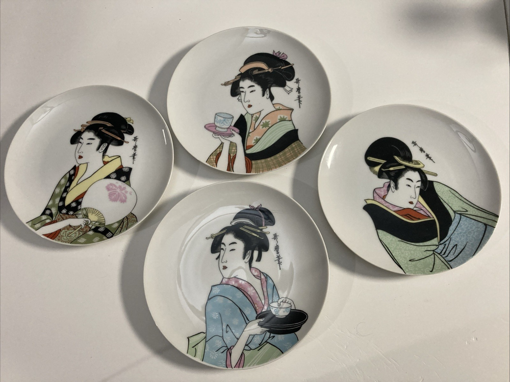 4 x Japanese Geisha Porcelain Plates Made in Japan Traditional Art Style #10526