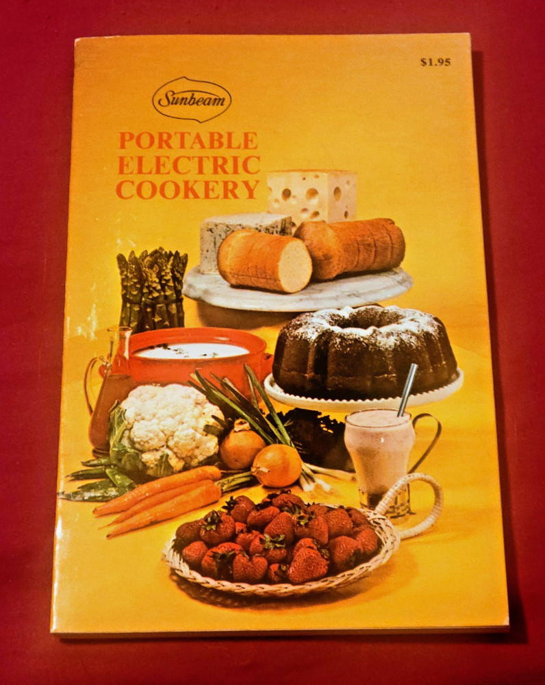 Vtg 1970 Sunbeam Portable Electric Cookery Cookbook Yellow Mixmaster Mixer VG
