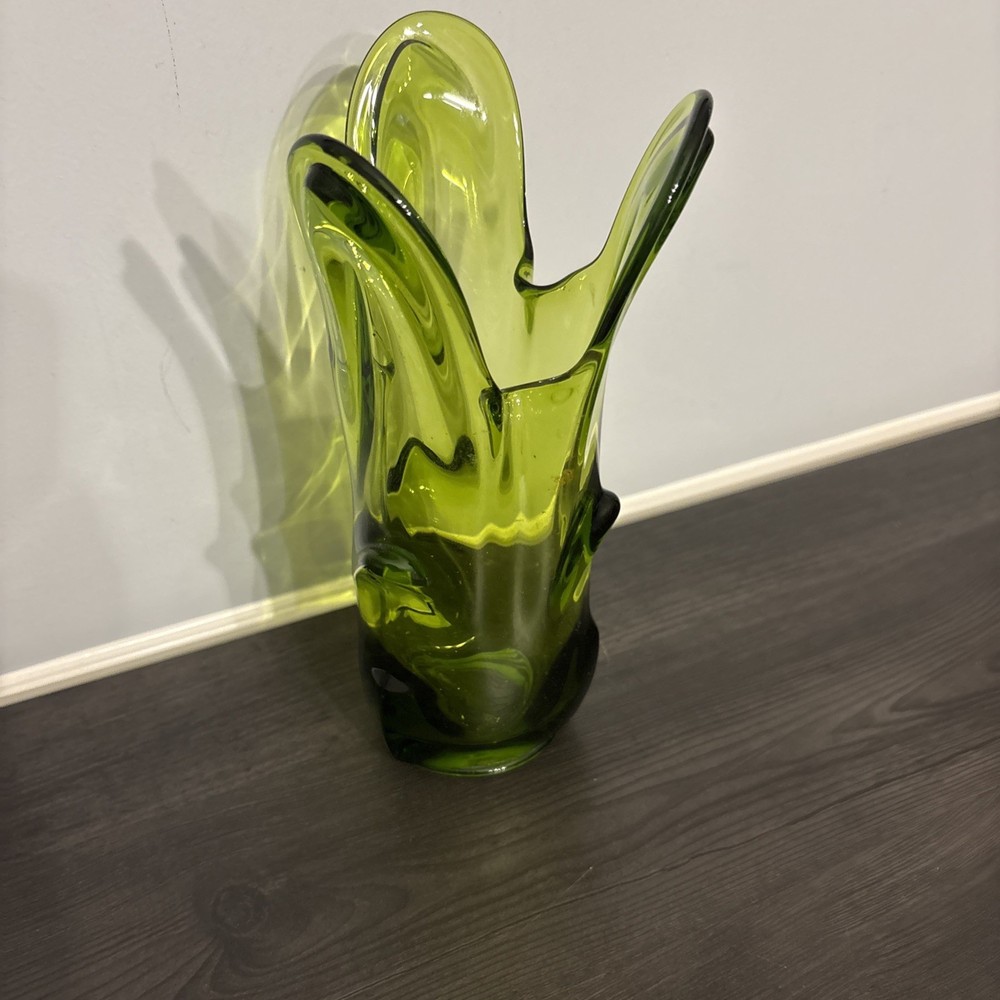 Beautiful vintage Viking glass vase 10.5 inch green in color