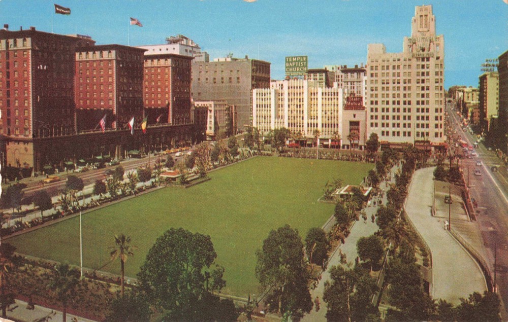 Los Angeles CA California, Pershing Square, Biltmore Hotel, Vintage Postcard