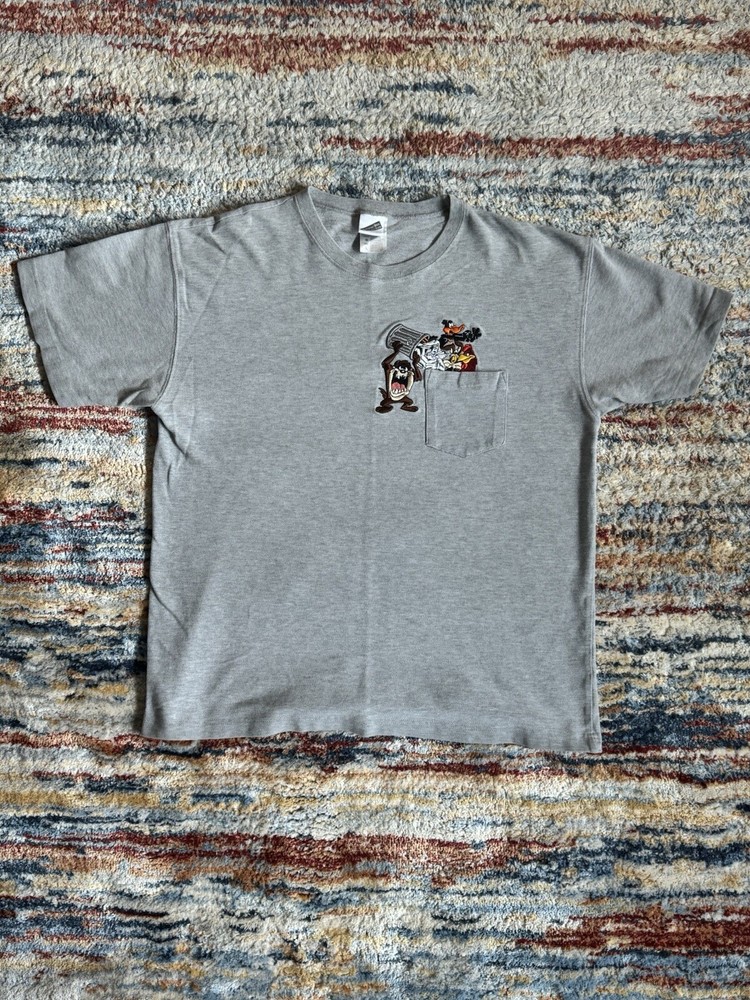 Vintage Warner Bros Looney Tunes Embroidered Pocket T-Shirt Gray