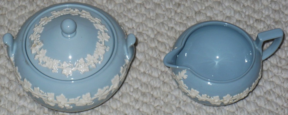 Vintage Wedgwood Creamer and Sugar Bowl with Lid~Excellent Condition