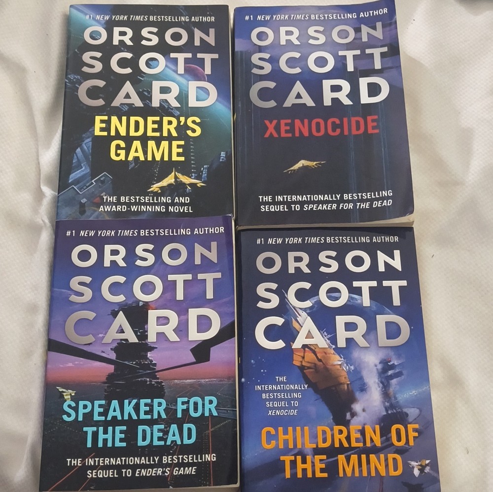 Orson Scott Card Ender’s Game (Ender’s Game Series) Paperback Sci-fi novel