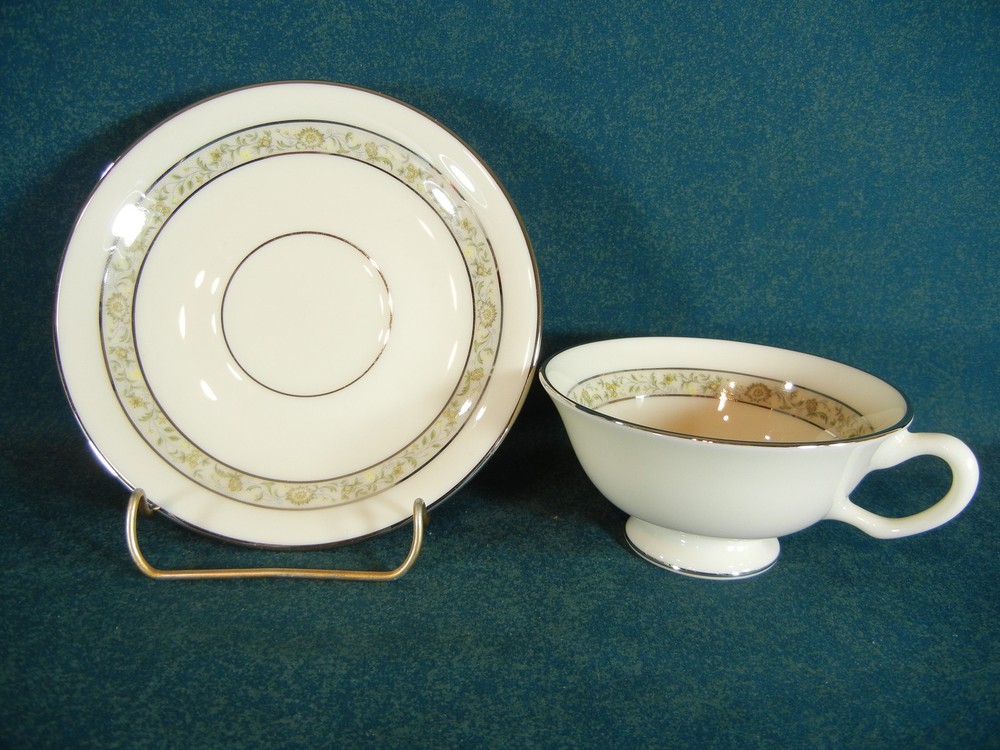 Lenox Springdale Cup and Saucer Set(s)