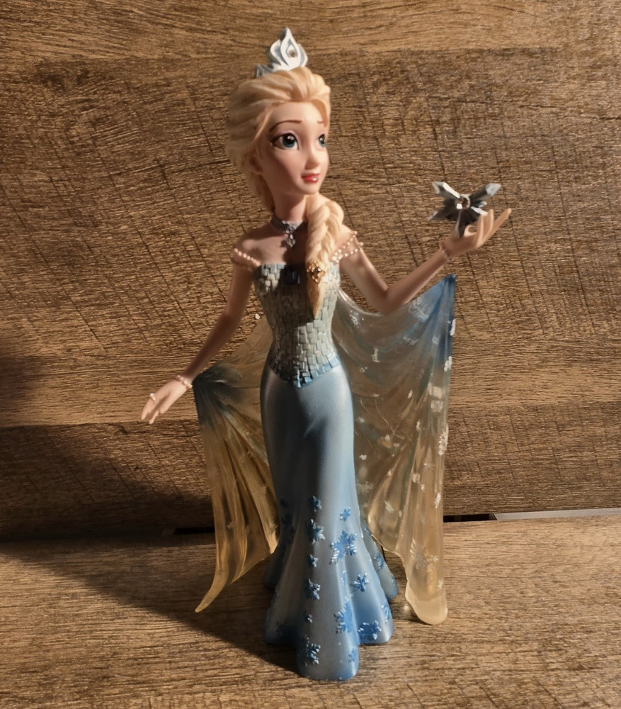 Enesco Disney Showcase Frozen Elsa Couture de Force Figurine Extremely Rare 8 In