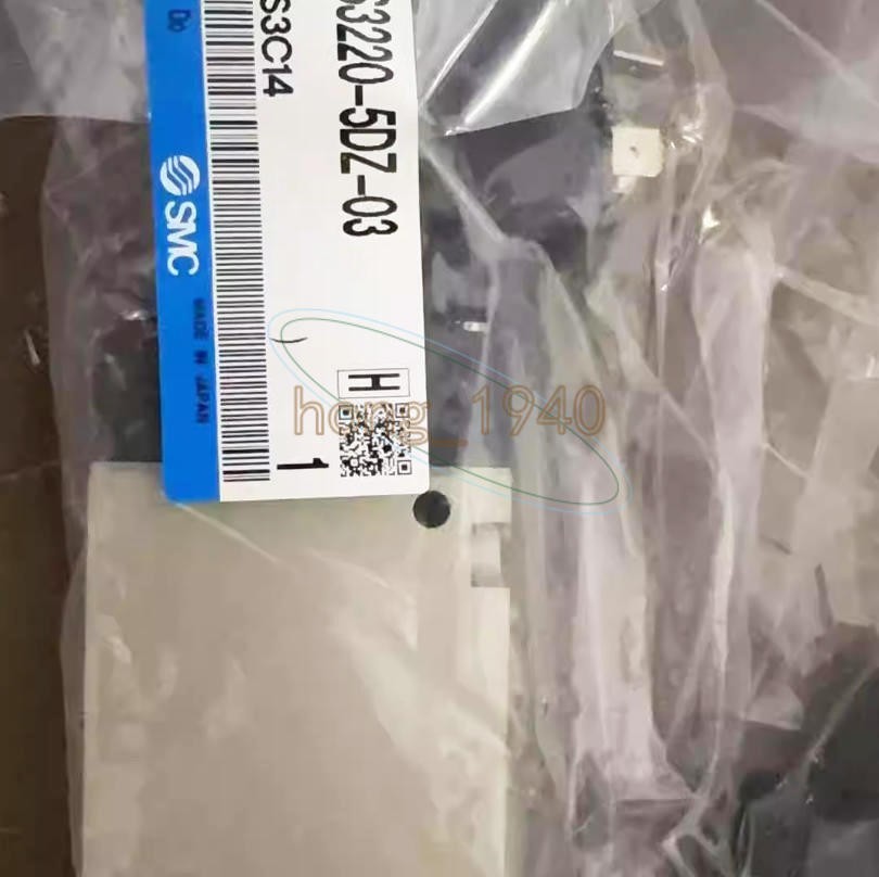 1PC SMC VFS3220-5DZ-03 solenoid valve New