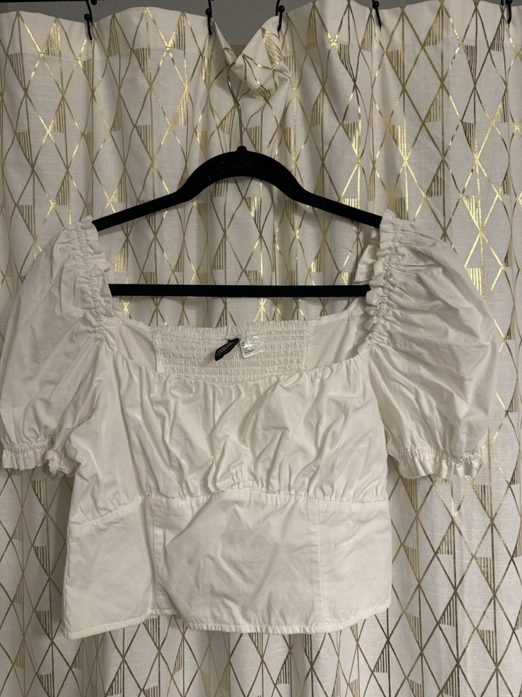 Women’s White Solid Square Neck Smocked Puff Sleeve Cropped Blouse L
