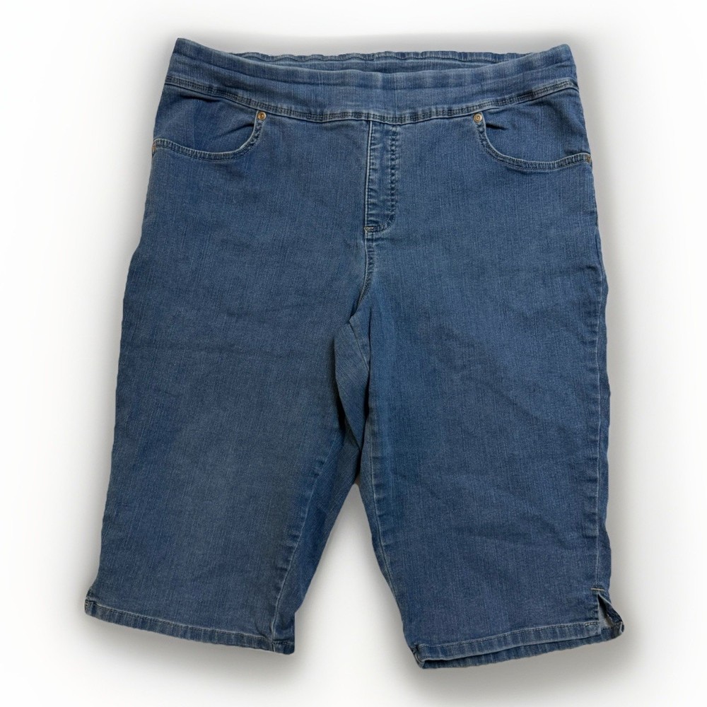 Terra & Sky Women's Plus-Size 1X(16W-18W) Stretch Denim Jean Shorts Knee Length