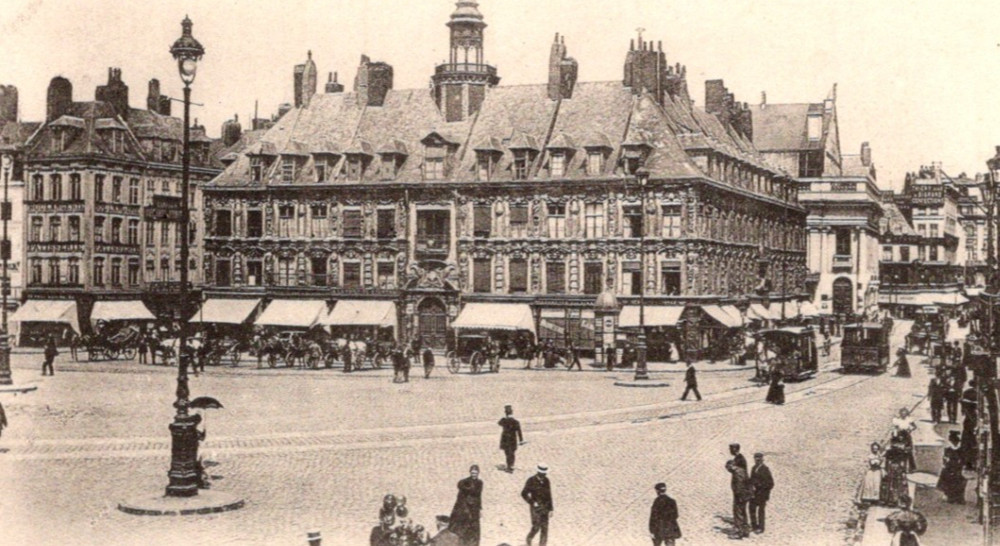 Antique RPPC UDB Vieille Bourse Old Stock Exchange Lille France Trolly c1901