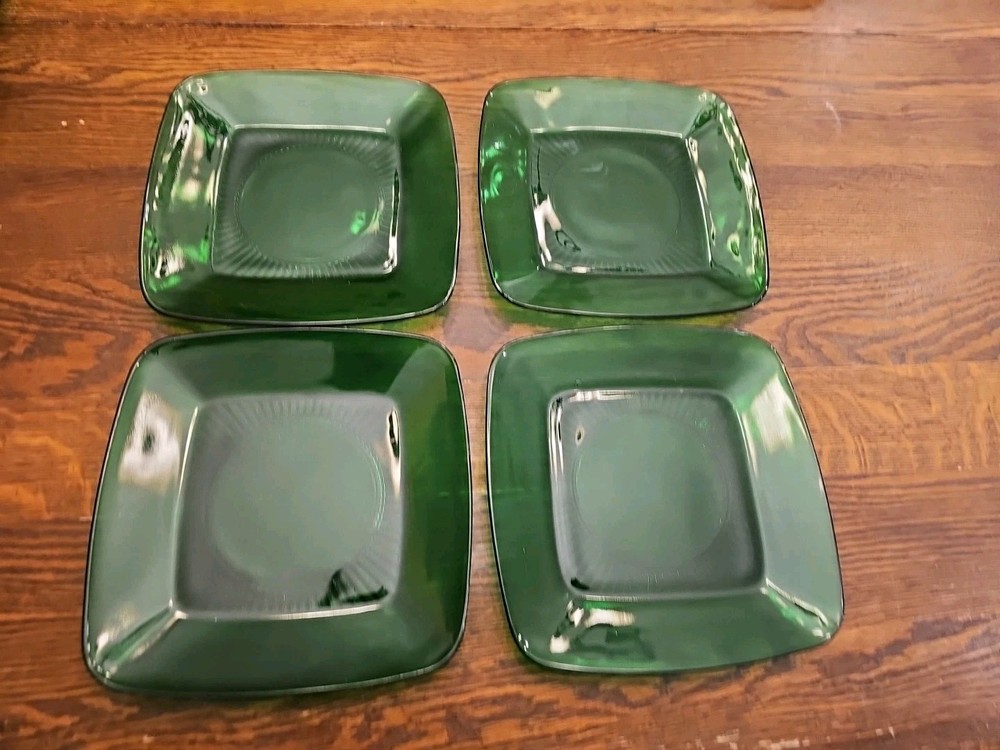 4 Anchor Hocking Forest Green CHARM Square Salad Plates 8.5