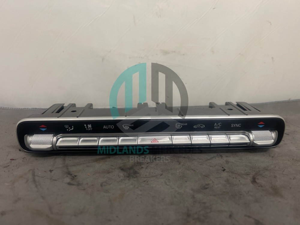 Mercedes-Benz A35 AMG 4MATIC Digital Heater Control Panel A2479055902