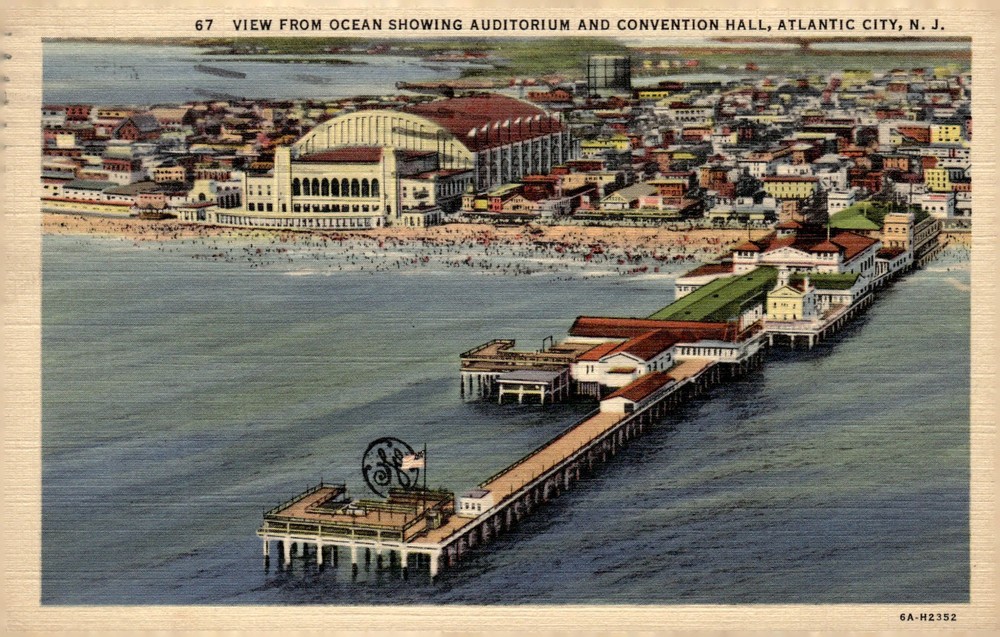 1930s Atlantic City NJ Auditorium & Convention Hall Art Colortone Linen Postcard