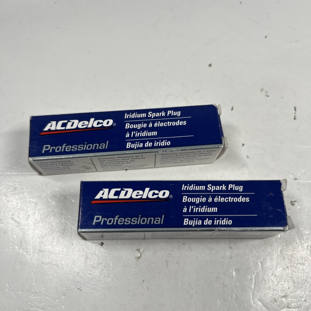 NEW GENUINE GM ACDelco Iridium Spark Plugs 41-162 19417055 Set Of 2