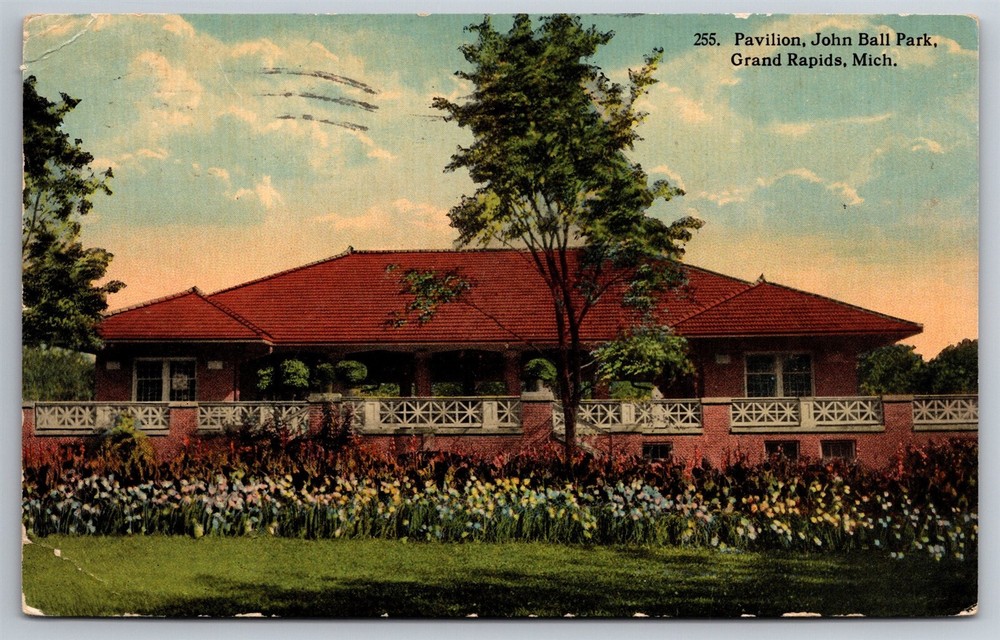 John Ball Park Pavilion Grand Rapids MI C1914 Postcard N24