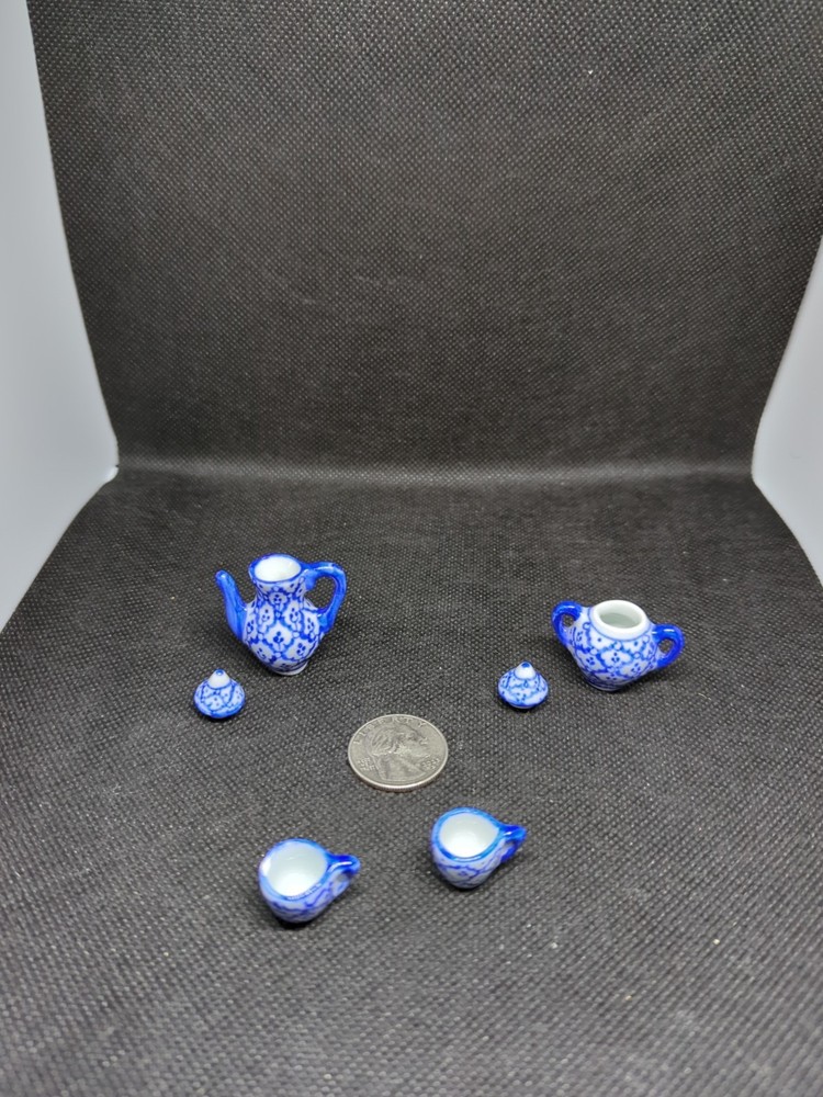 Miniature Dollhouse Accessories Blue and White Ceramics *4 Items*