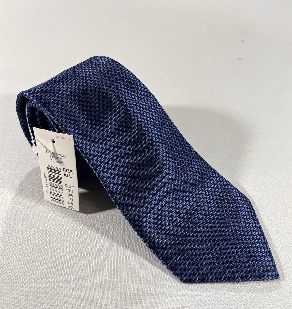 Roundtree & Yorke Handmade All Silk Tie Navy Blue Men’s NWT