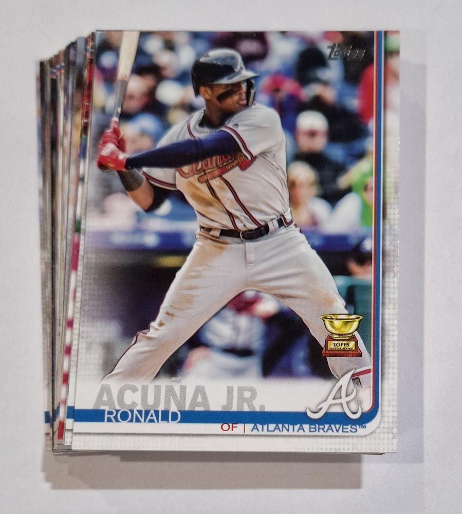 2019 Topps Baseball - Atlanta Braves Team Set (Series 1, 2, & Update) - 33 Cards