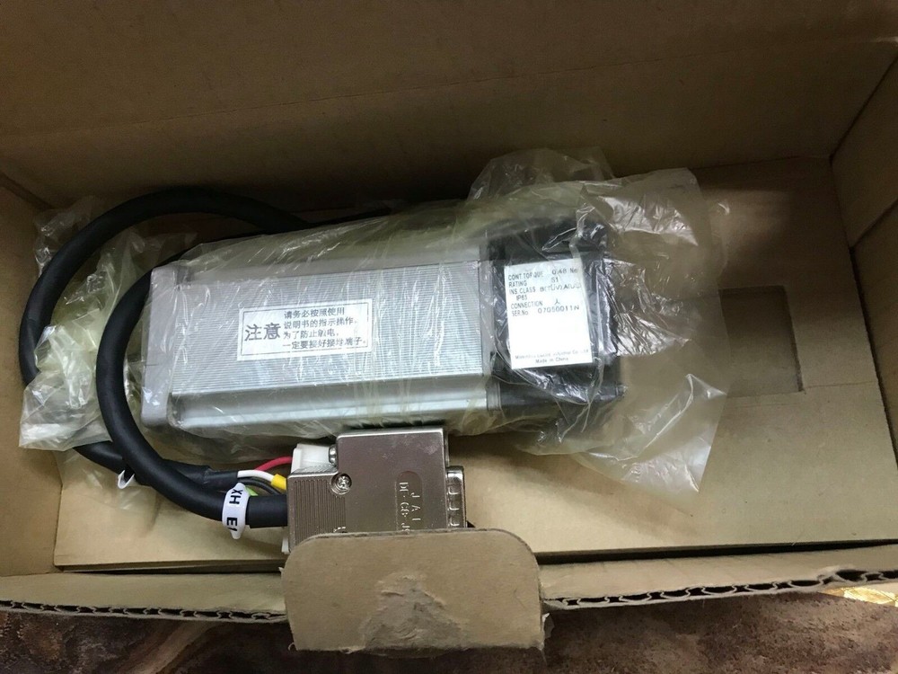AC SERVO MOTOR MUMA1G2P2A NEW ORIGINAL FREE EXPEDITED SHIPPING #F5