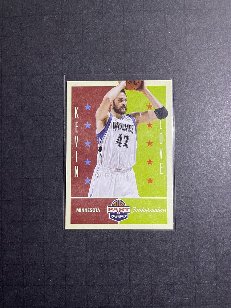 2012-13 Panini Past & Present Kevin Love Card #61 - Minnesota Timberwolves