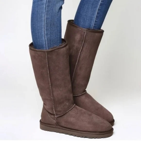 UGG Classic Tall Shearling Boots Brown Suede Women 9 US 5815 Comfortable Warm