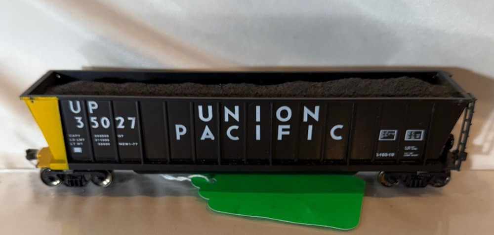 HO Scale Roundhouse Union Pacific UP hopper 35027