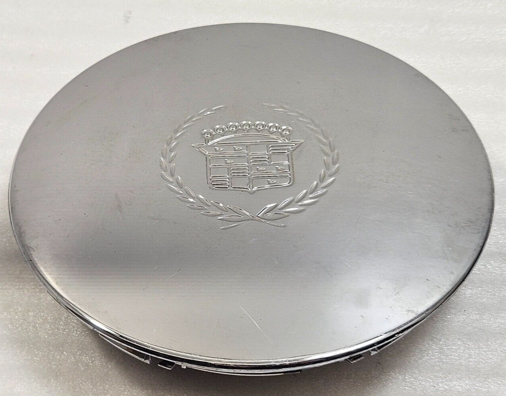 2000-2005 Cadillac DeVille DTS OEM Chrome Small Emblem Center Cap 9593259