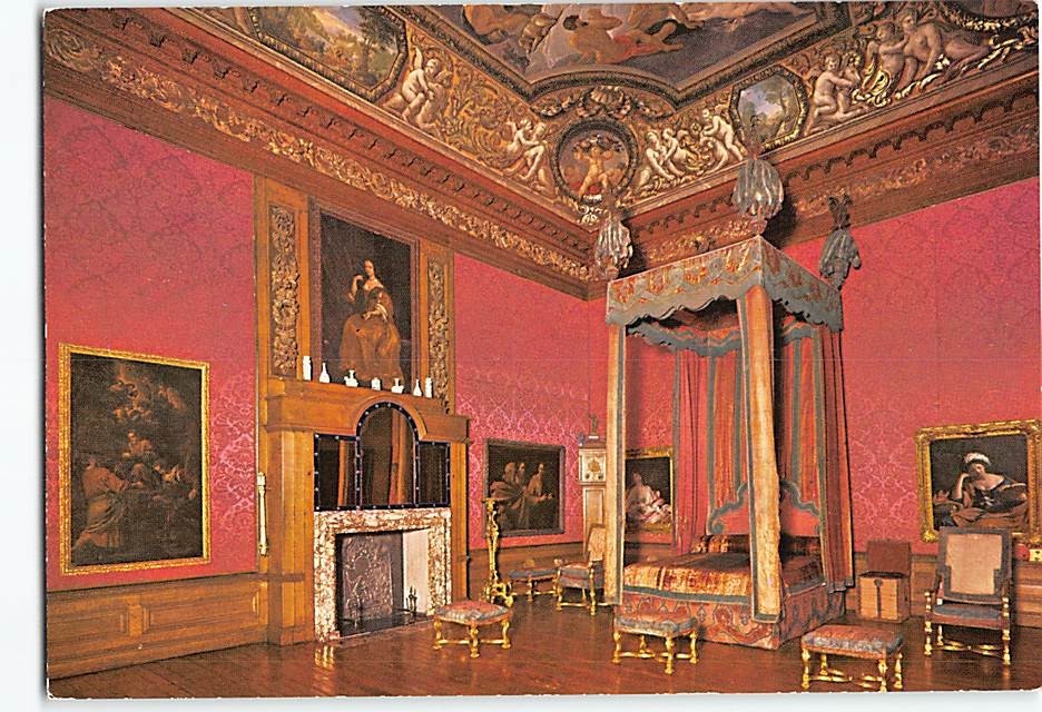 Postcard King's Bedroom Hampton Court Palace Middlesex England