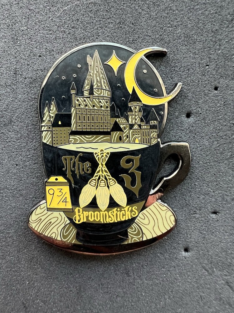 Harry Potter FANTASY Pin Laserbrain Teacup The Three Broomsticks